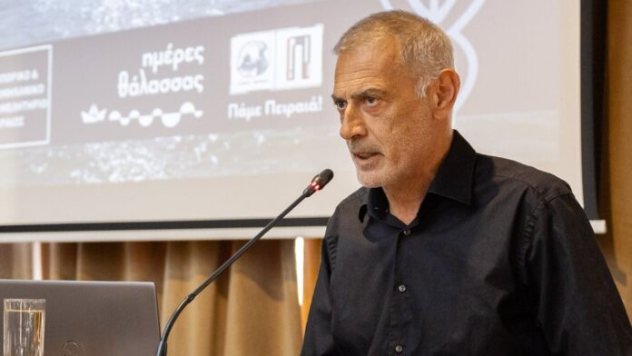 O Δήμαρχος Πειραιά τίμησε την επετειακή εκδήλωση για τα 120 χρόνια του Ε.Β.Ε.Π.