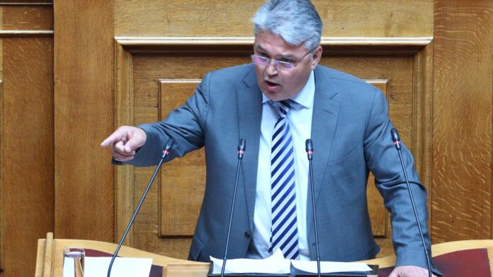 Προανακριτική για Τέμπη – Νατσιός: Αποκάλυψη παρεμβάσεων στο έργο της Δικαιοσύνης κατά τη διερεύνηση της τραγωδίας των Τεμπών