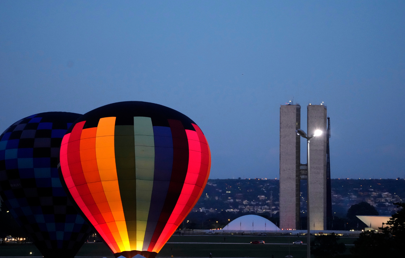 Βραζιλία: Τραγωδία με οκτώ νεκρούς από συντριβή αερόστατου