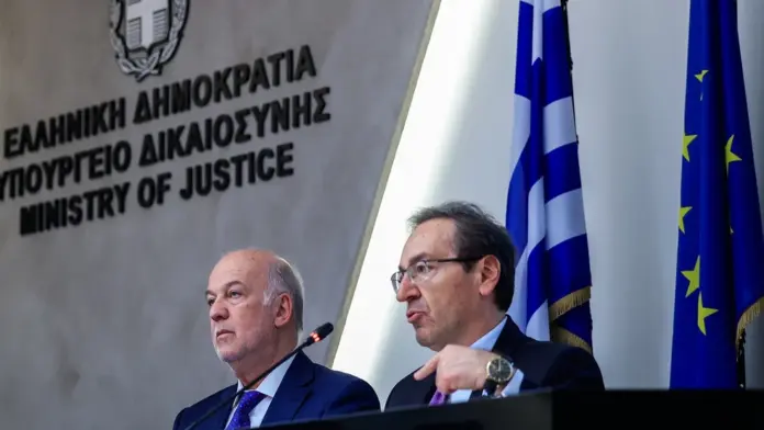 Υπεγράφη στη Χαλκίδα η ιστορική σύμβαση για τη στέγαση του εφετείου Εύβοιας με παρουσία κορυφαίων στελεχών της Δικαιοσύνης