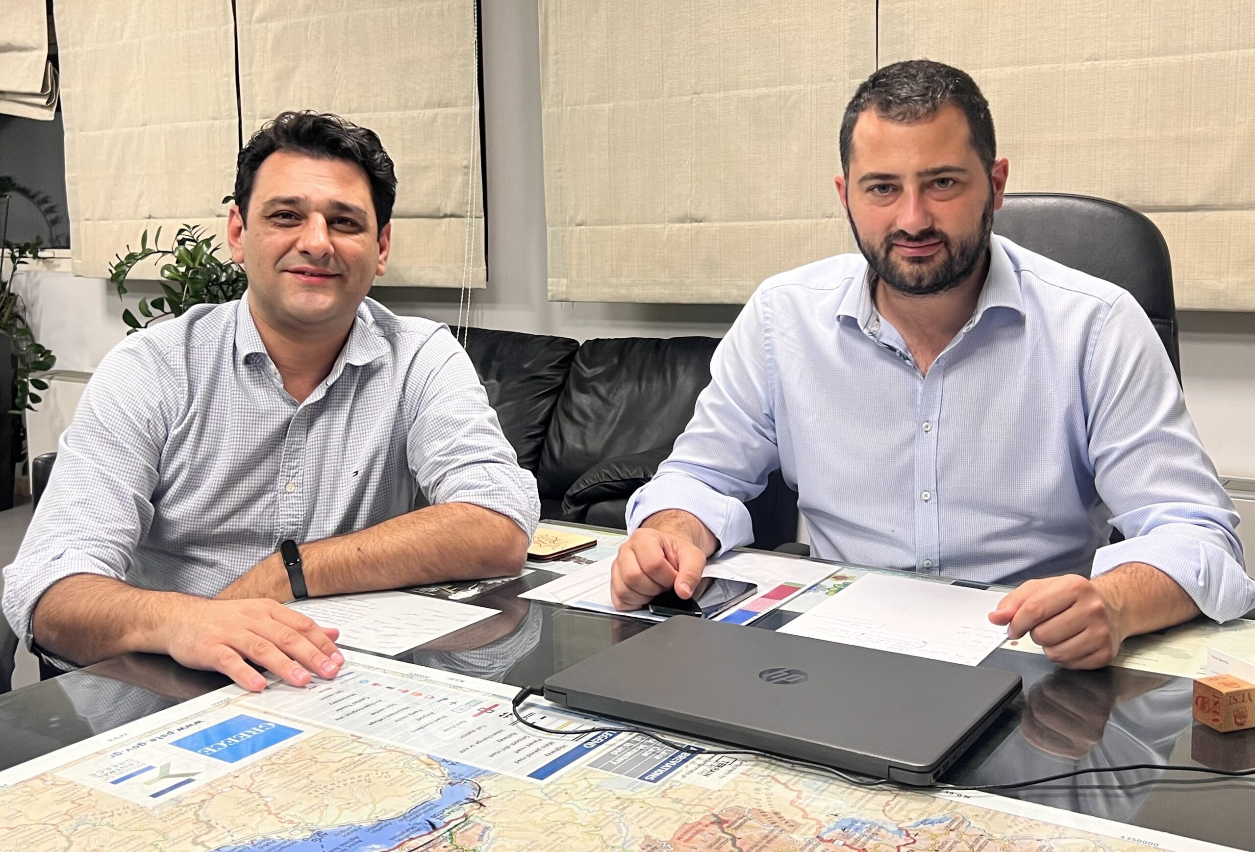 Π.Στ.Ε: Εγκατάσταση χλοοτάπητα στο γήπεδο ποδοσφαίρου του Λυκείου Κύμης