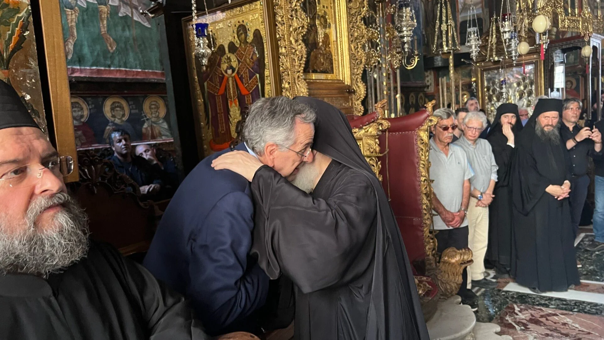 Αντώνης Σαμαράς από Άγιο Όρος: «Πολλοί αναρωτιούνται αν θα ιδρύσω κόμμα, θα συνεχίσουν να αγωνιούν»