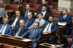 Πώς φτάσαμε στην εκδίωξη των Σπαρτιατών από τη Βουλή – Τα παρασκήνια ενόψει προανακριτικής και η στάση της κυβέρνησης