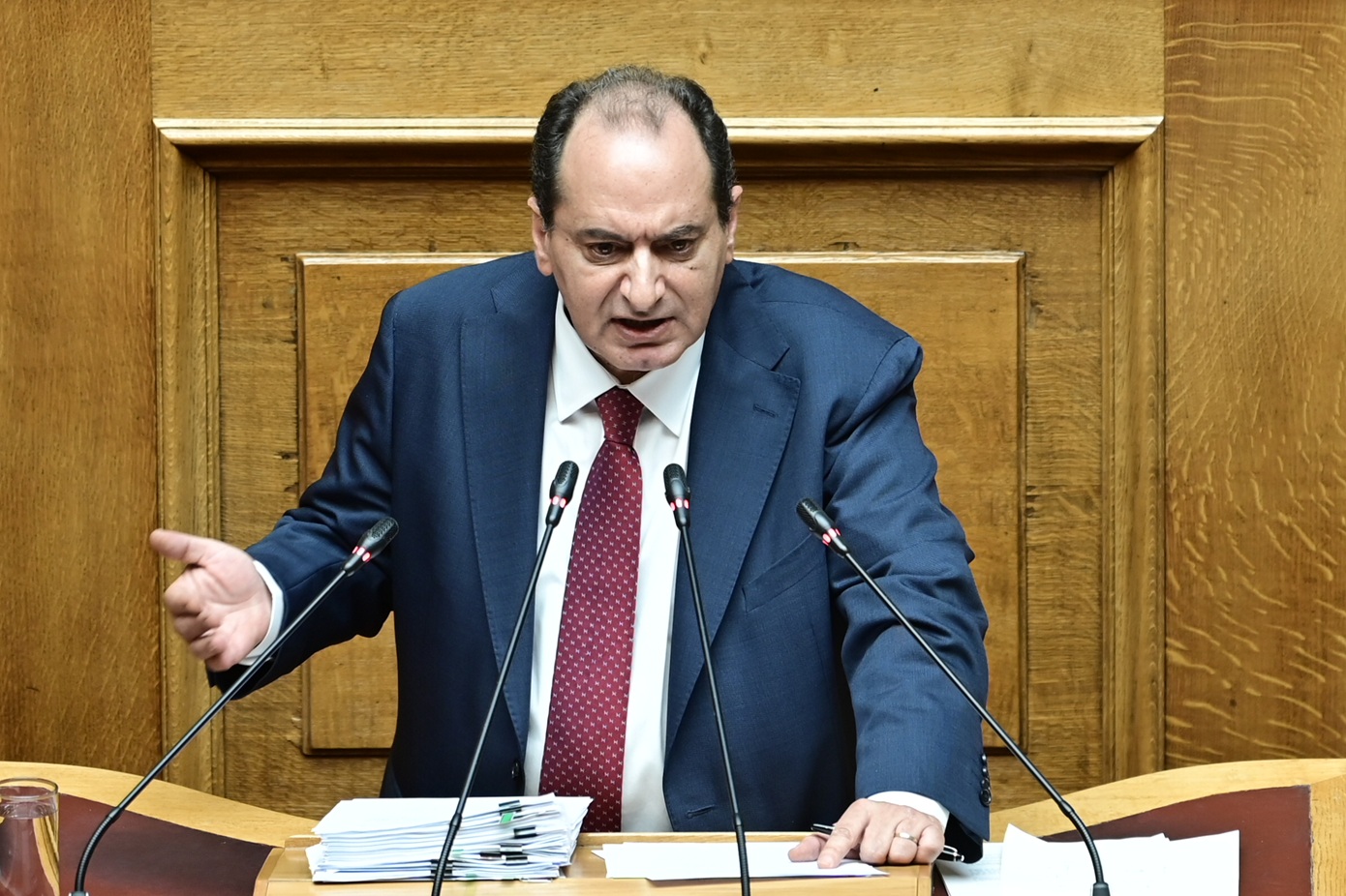 Σπίρτζης καταγγέλλει στη Βουλή: Η τραγωδία στα Τέμπη θα είχε αποφευχθεί με το σύστημα του 2019