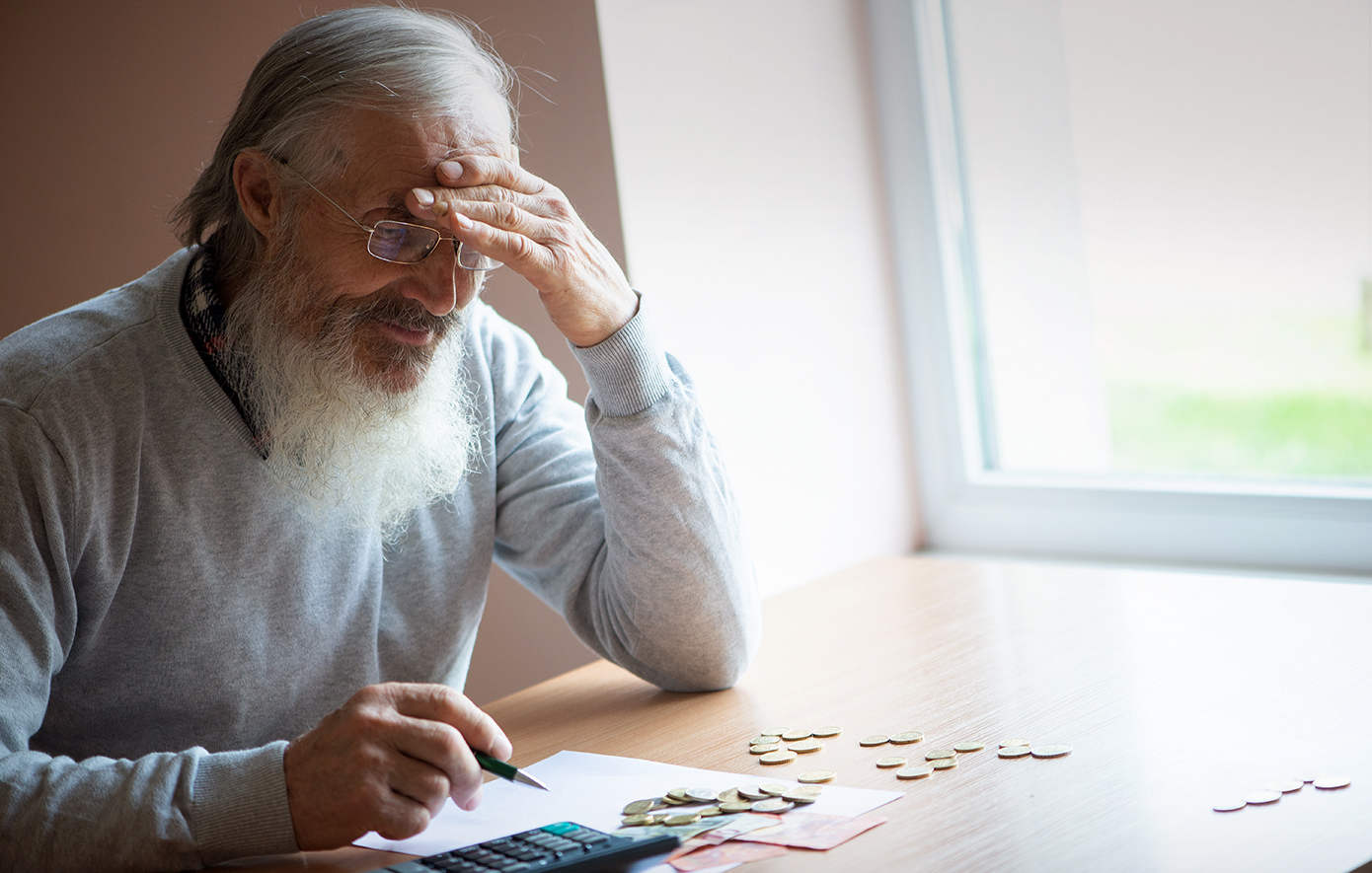 Διευρύνεται το χάσμα μεταξύ ιδιωτικών και δημοσίων συντάξεων – Πώς κινδυνεύει η βιωσιμότητα του συστήματος