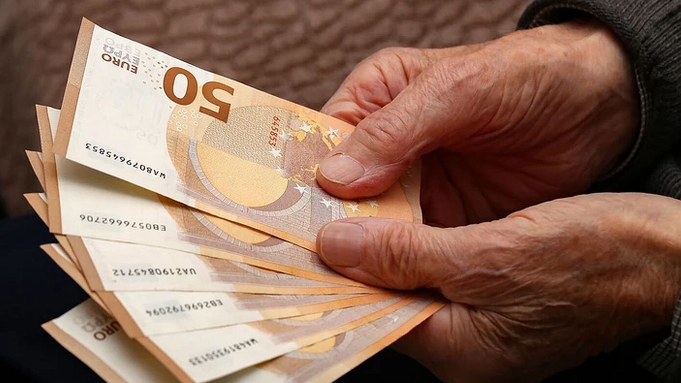 Έκρηξη αιτήσεων συνταξιοδότησης λόγω ανησυχιών για αλλαγές στα όρια ηλικίας από το 2027