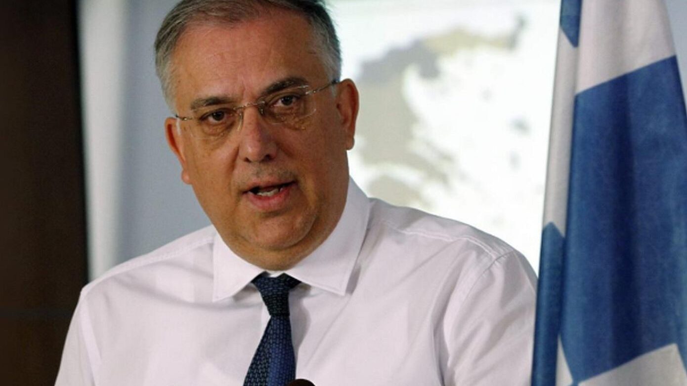 Τάκης Θεοδωρικάκος: Τίμησε με την παρουσία του τον εορτασμό του Αγίου Πνεύματος στην ιστορική Θεολογική Σχολή της Χάλκης