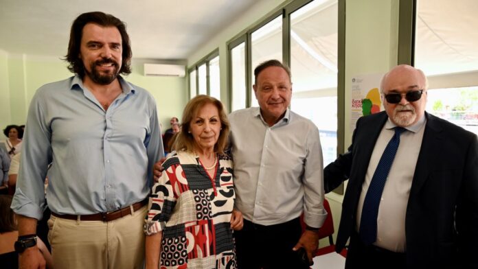 Περιφέρεια Κεντρικής Μακεδονίας: Η Αθηνά Αηδονά παρουσίασε πρωτοποριακές δομές για άτομα με αναπηρία και χρόνιες παθήσεις