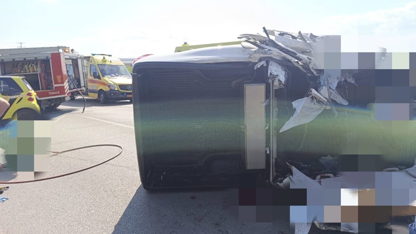 Τραγωδία με πατέρα και γιο σε τροχαίο στη Θεσσαλονίκη: «Είχε το 13χρονο παιδί μπροστά ο οδηγός και την κόρη του και τη σύζυγο πίσω»