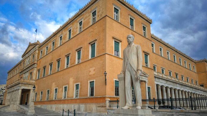 «Φαίνεται ότι στην αντιπολίτευση απουσιάζει ο χαρισματικός ηγέτης που θα αναμετρηθεί με τον Κ. Μητσοτάκη»