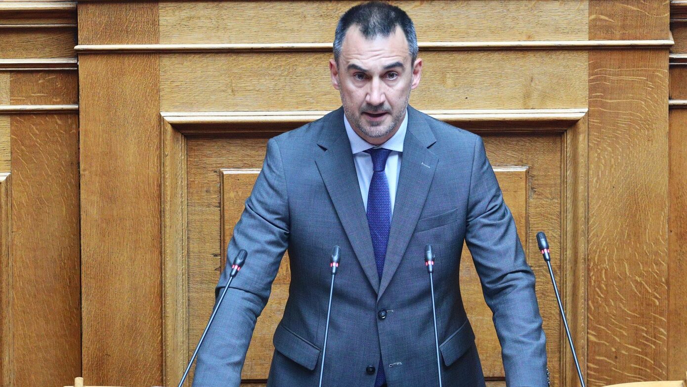 Χαρίτσης: Να εμποδίσουμε τη Βουλή να μετατραπεί σε πλυντήριο ευθυνών της κυβέρνησης για την τραγωδία στα Τέμπη