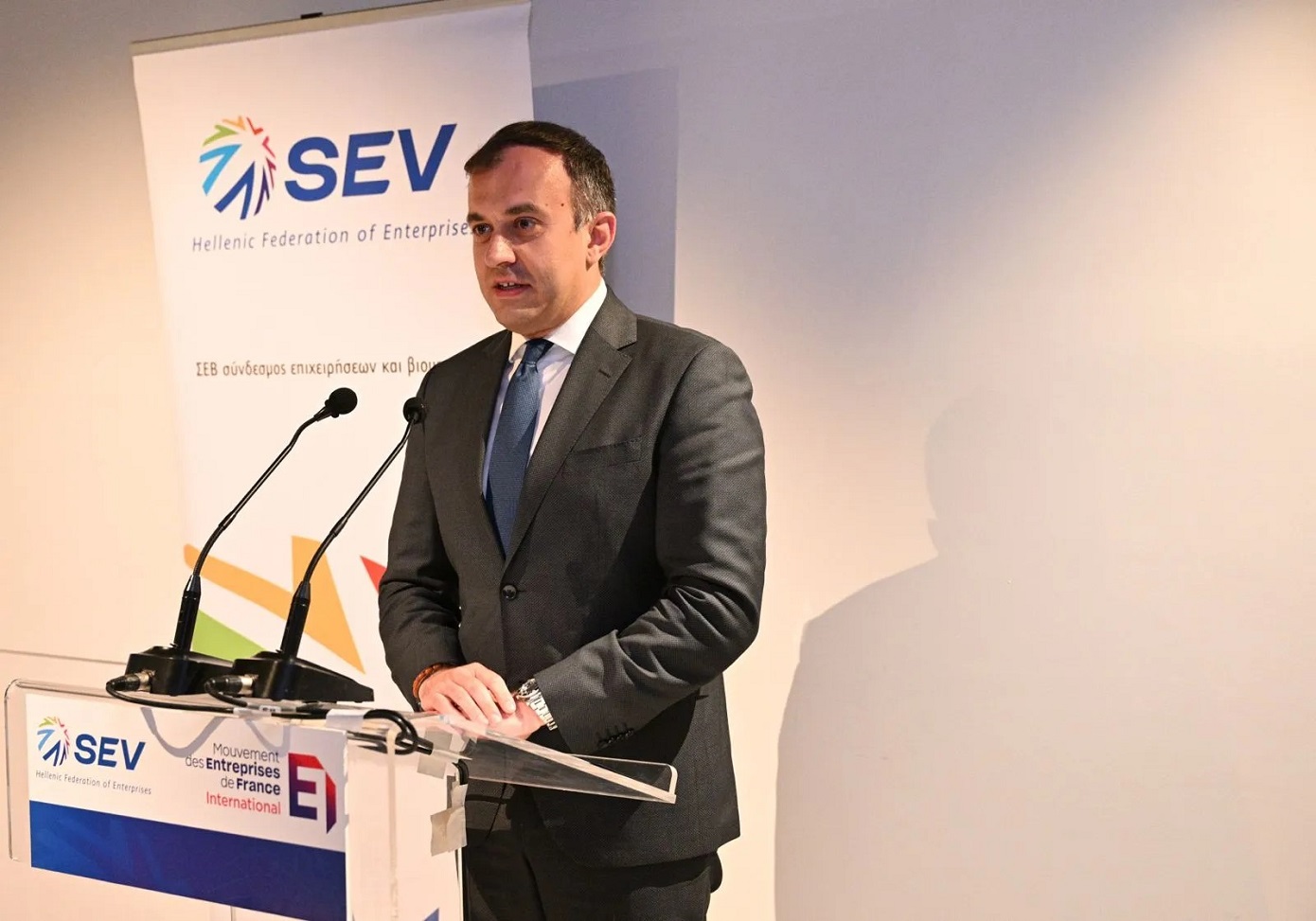 Τάσος Χατζηβασιλείου: «Προσκαλώ τους Γάλλους επενδυτές να αξιοποιήσουν τις ευκαιρίες στην Ελλάδα»
