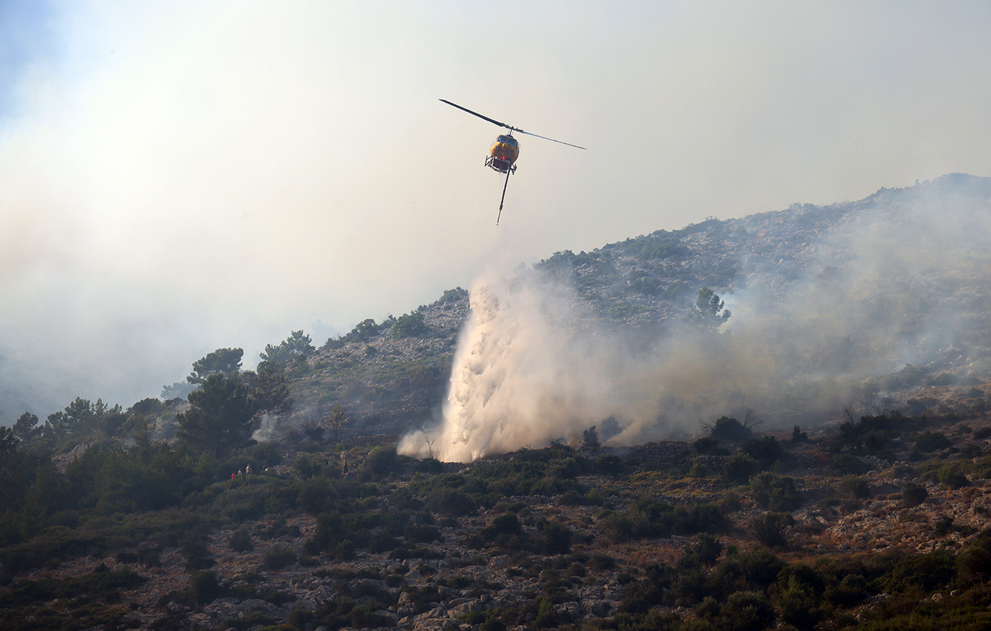 Η δορυφορική εικόνα που αποκαλύπτει την έκταση της καταστροφής στη Χίο