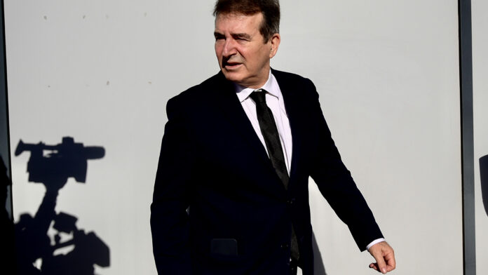 Χρυσοχοΐδης: Η μεγαλύτερη τιμή στον Γιώργο Βασιλάκη είναι να παραμείνουμε ακόμη περισσότερο αφοσιωμένοι στο καθήκον μας
