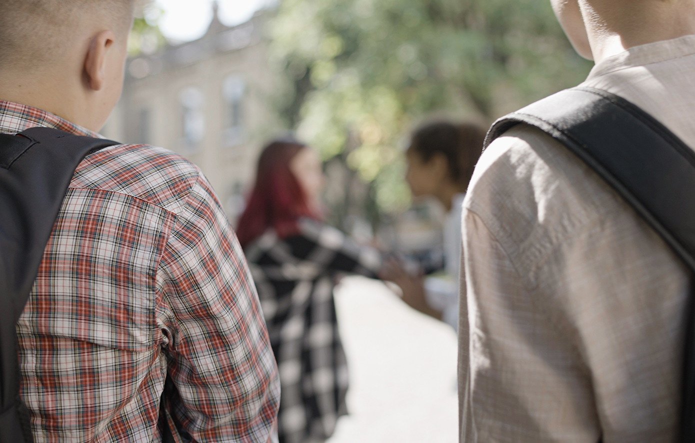 Αδίστακτη συμμορία ανήλικων κοριτσιών στη Γλυφάδα – «Φίλα τα χέρια μας και ζήτησε συγγνώμη»