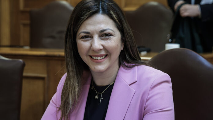 Ζαχαράκη: Η αξιολόγηση των εκπαιδευτικών δεν τιμωρεί, αναβαθμίζει