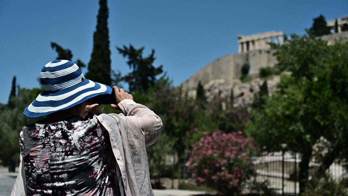 Με 39άρια «χτύπησε» ο καύσωνας – Ποιες περιοχές θα «καούν» την Πέμπτη
