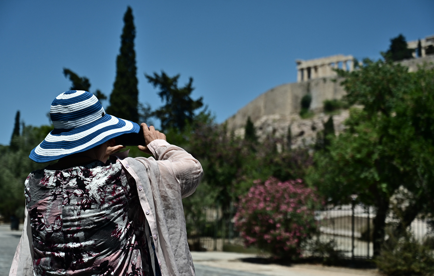 Με 39άρια «χτύπησε» ο καύσωνας – Ποιες περιοχές θα «καούν» την Πέμπτη