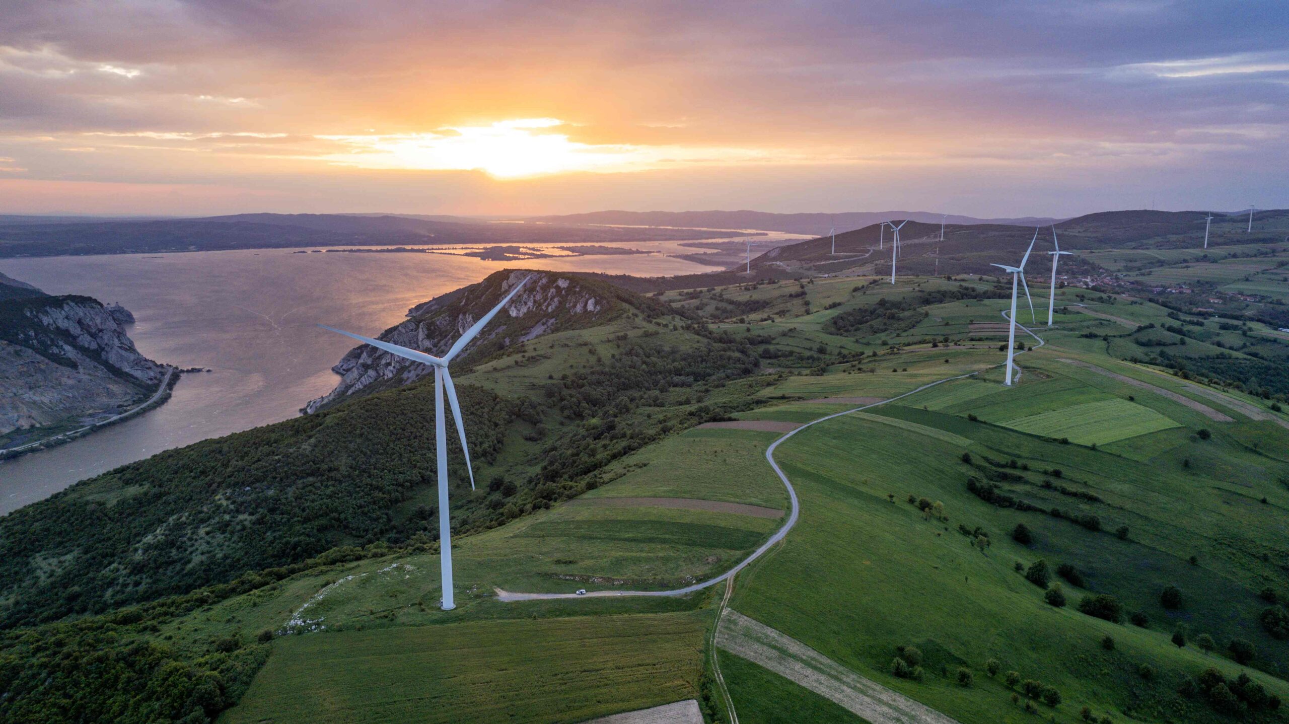 ΔΕΗ: Εντυπωσιακή αναβάθμιση από τον οργανισμό ISS στην αξιολόγηση για θέματα ESG