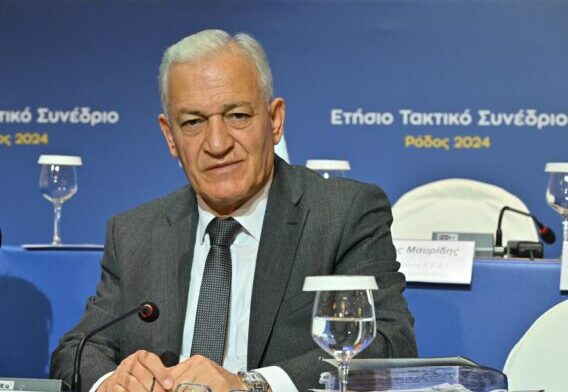 ΚΕΔΕ για την έρευνα του ΥΠΕΣ: Οι δήμαρχοι και η Αυτοδιοίκηση κρίνονται αδιάκοπα από τους πολίτες