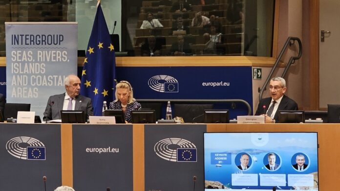 Γ. Χατζημάρκος: Απαιτούμε από την ΕΕ να αντιμετωπίσει τα νησιά ως εργαστήρια του μέλλοντος της Ευρώπης