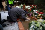 Πλήθος πιστών επισκέφθηκε τον τάφο του Άγιου Παΐσιου στη γιορτή του