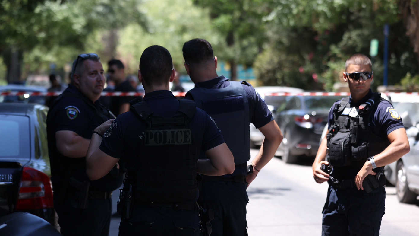 «Πυροβόλησε 4-5 φορές και αποχώρησε ήρεμος»: Μαρτυρίες για το περιστατικό σε καφετέρια στον Κολωνό