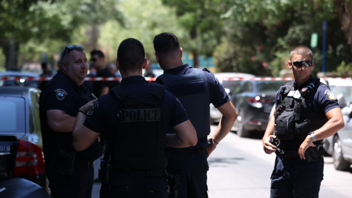 Συνελήφθη ο 22χρονος ένοπλος για τους πυροβολισμούς σε καφετέρια στον Κολωνό