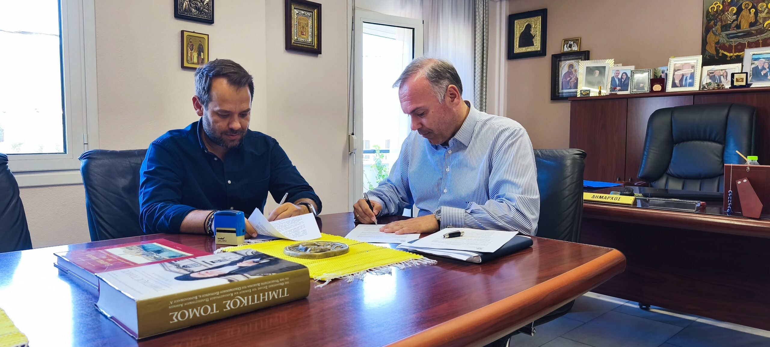 Δ. Θάσου: Υπογράφηκε συμφωνία για την ολοκλήρωση της γέφυρας στην Κοινότητα Μαριών