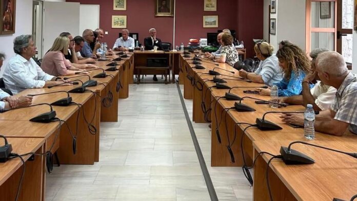 Ο Υφυπουργός Εργασίας Κ. Καραγκούνης επισκέπτεται τον Δήμο Θέρμου