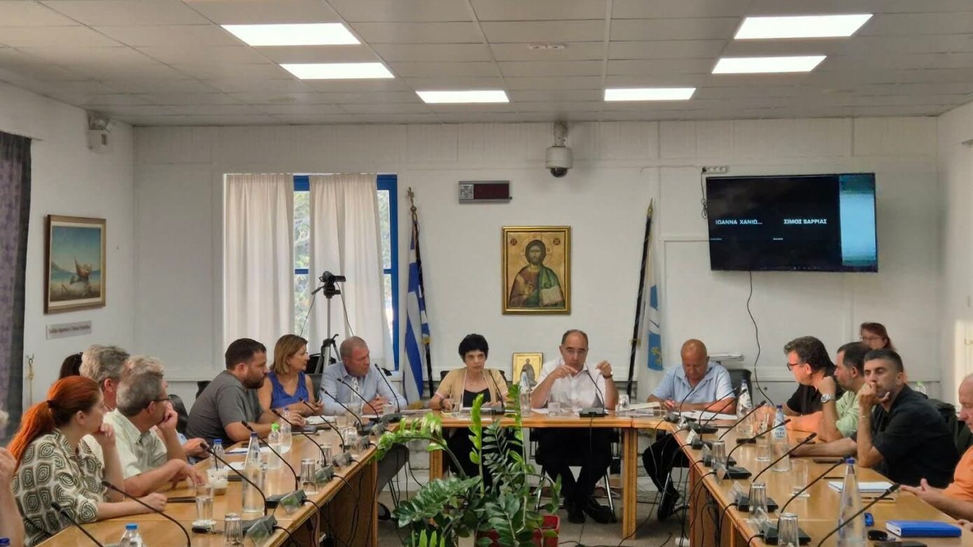 Δ. Πάρου: Ομόφωνη έγκριση για Δημιουργία Επιτροπής Δράσης για το νέο αεροδρόμιο