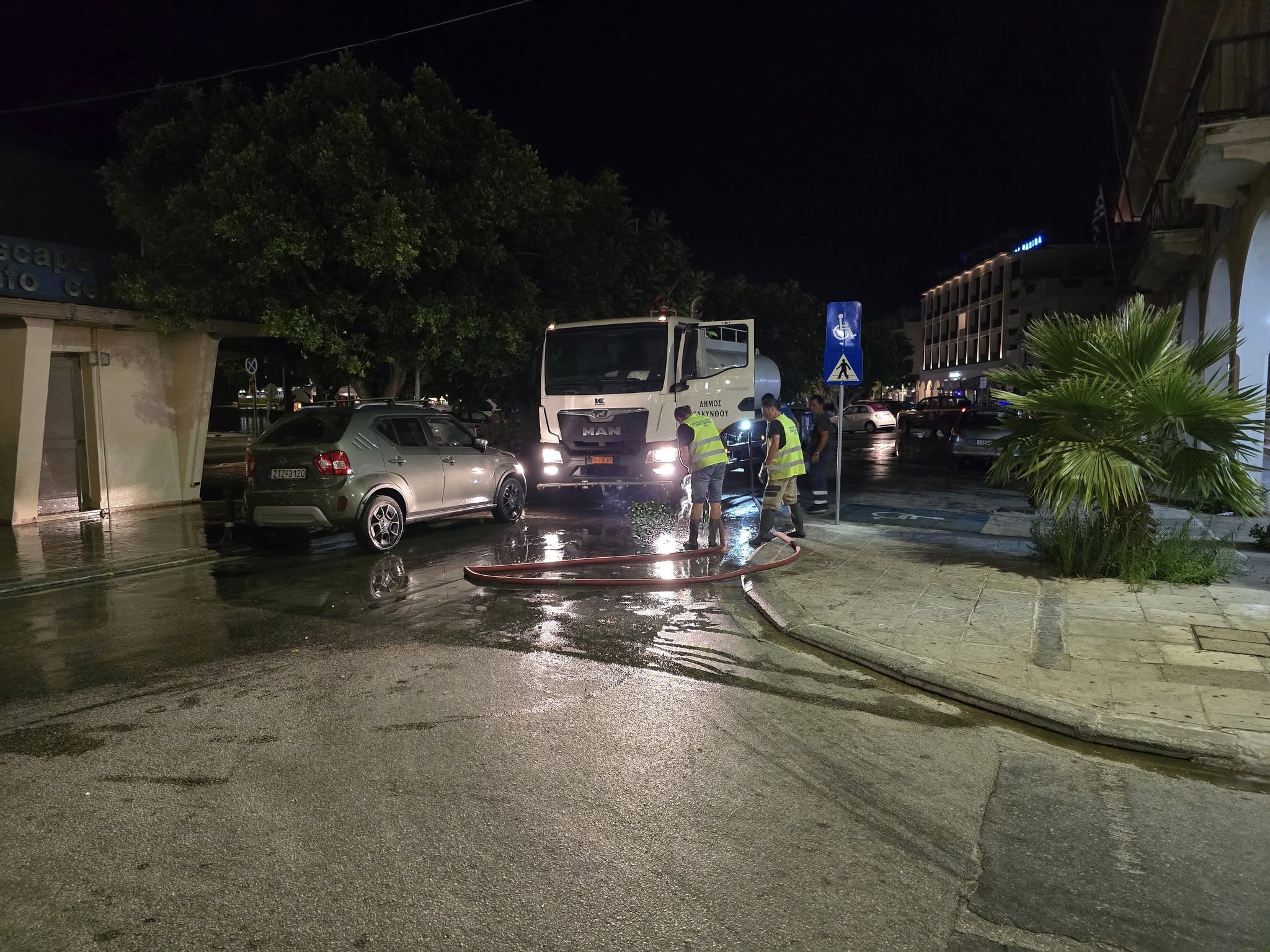 Νυχτερινή δράση καθαρισμού από τα συνεργεία του Δήμου Ζακύνθου