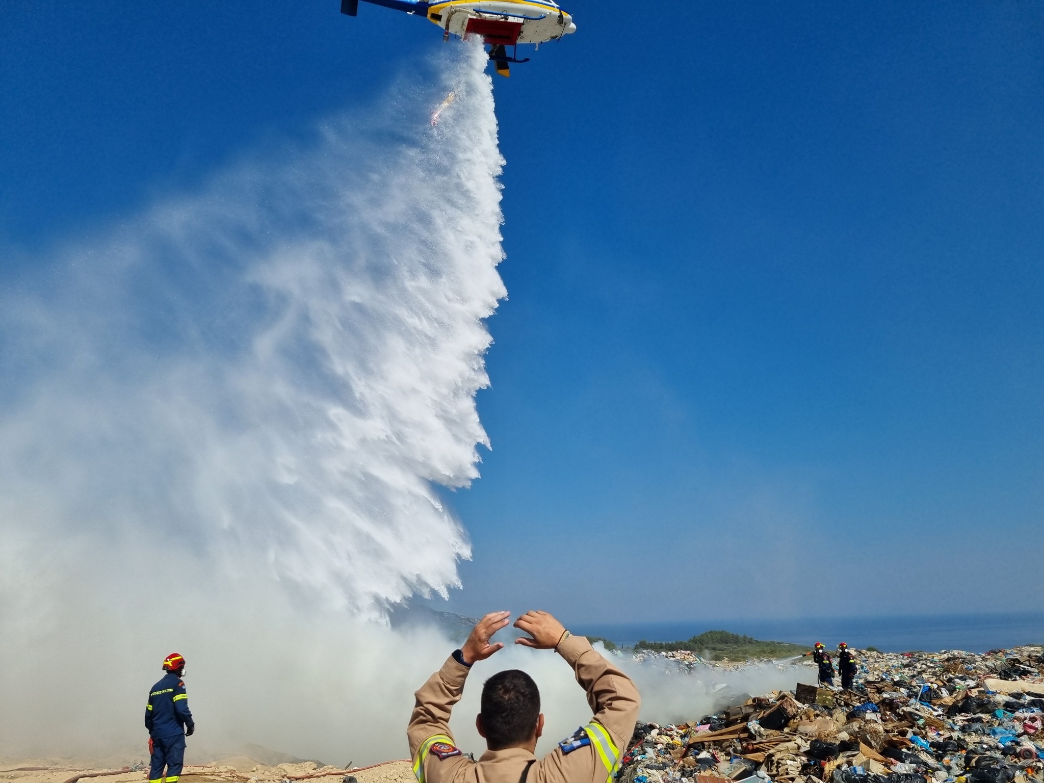 Καινούργια φωτιά στη χωματερή του Δήμου Ανατολικής Σάμου