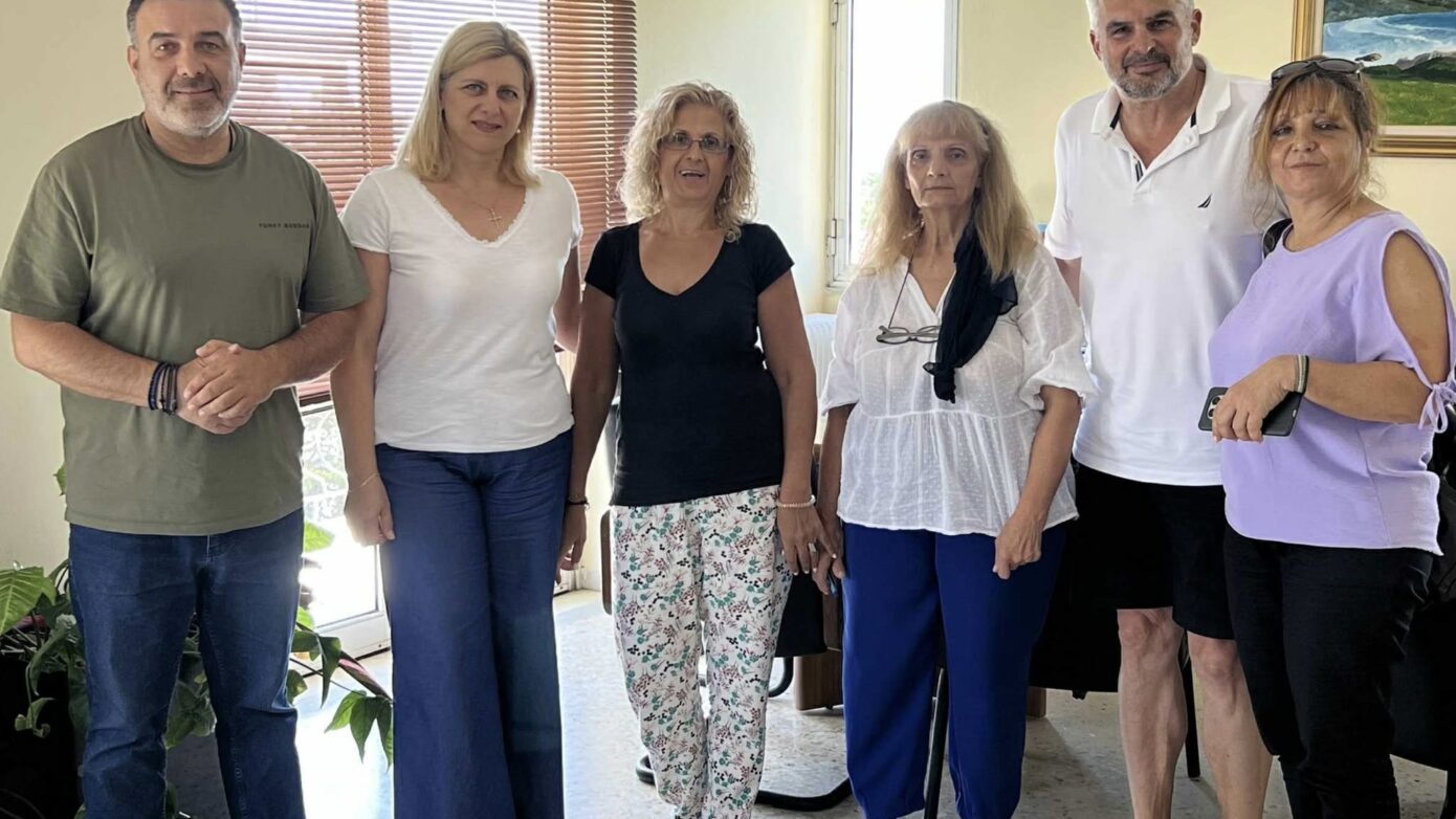 Δ. Ωρωπού: Επαφή με την Πανελλήνια Ένωση Καθαριστριών Σχολείων