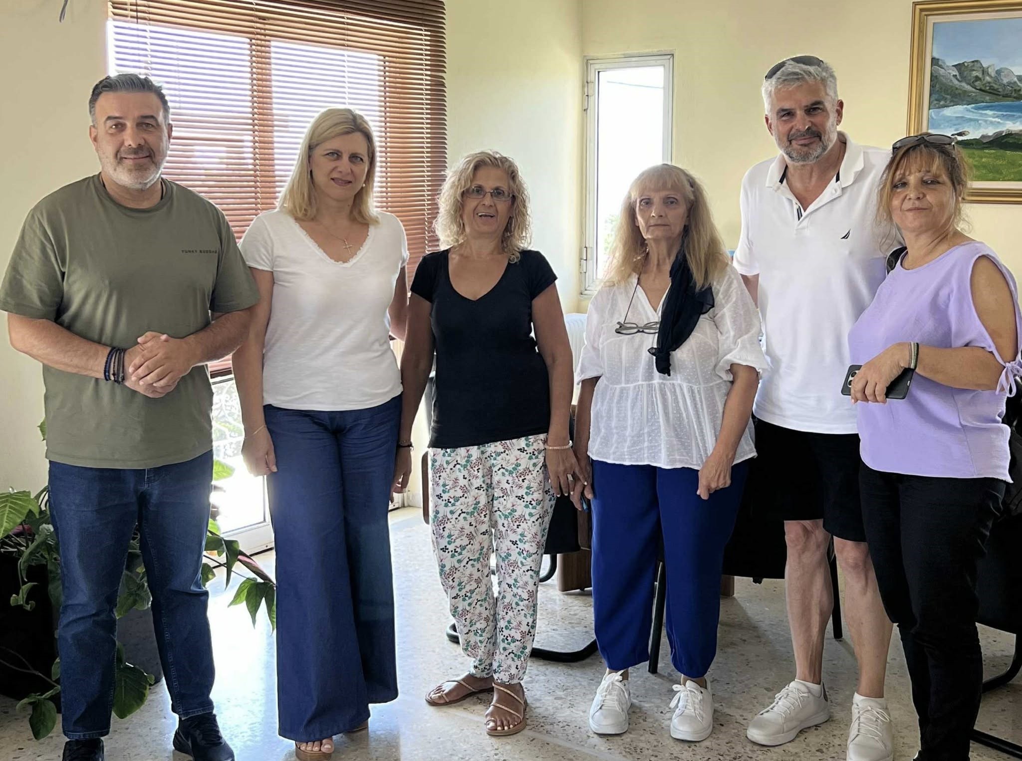 Δ. Ωρωπού: Επαφή με την Πανελλήνια Ένωση Καθαριστριών Σχολείων