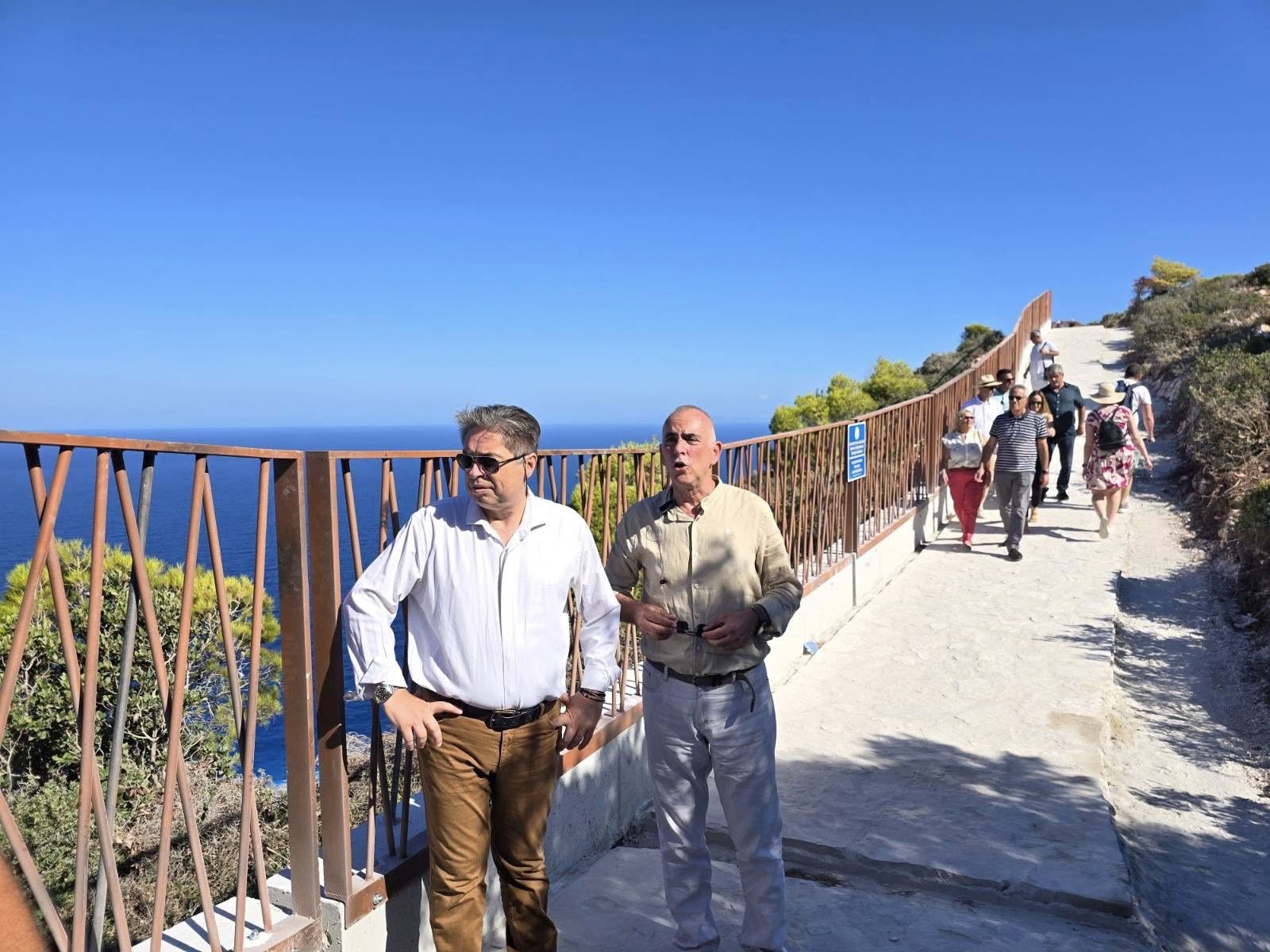 Η Περιφέρεια Αττικής αναλαμβάνει το έργο στο πλάτωμα Ναυαγίου Ζακύνθου – Προτεραιότητα στην ασφάλεια