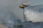 Καταστροφική φωτιά στην Εύβοια: Σε επιφυλακή οι πυροσβεστικές δυνάμεις – Εκκενώσεις μέσα στη νύχτα