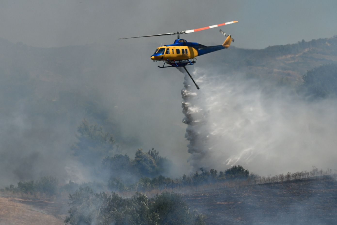 Καταστροφική φωτιά στην Εύβοια: Σε επιφυλακή οι πυροσβεστικές δυνάμεις – Εκκενώσεις μέσα στη νύχτα