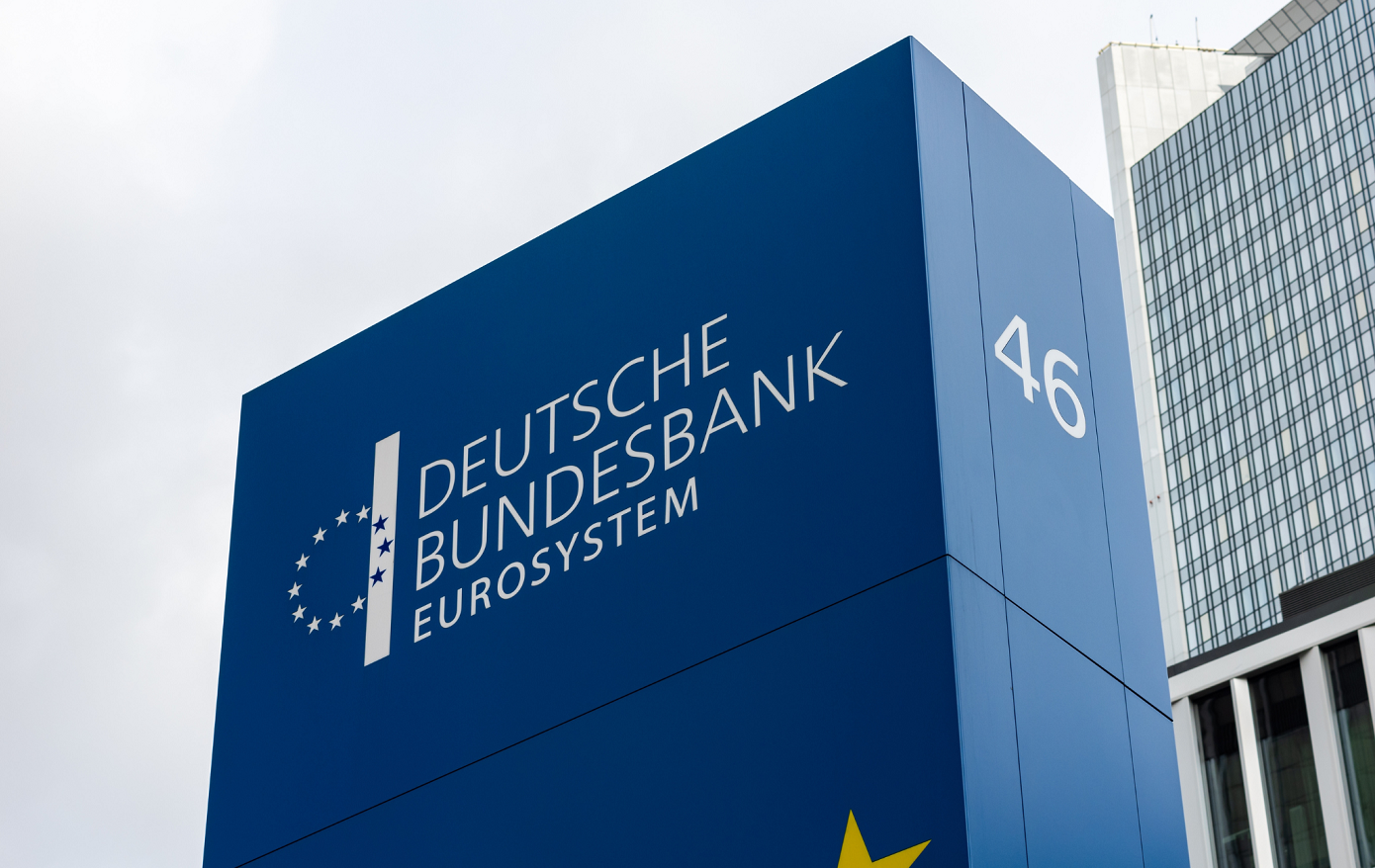 Bundesbank: Μεγάλη απειλή ύφεσης για τη γερμανική οικονομία οι 30% δασμοί του Τραμπ