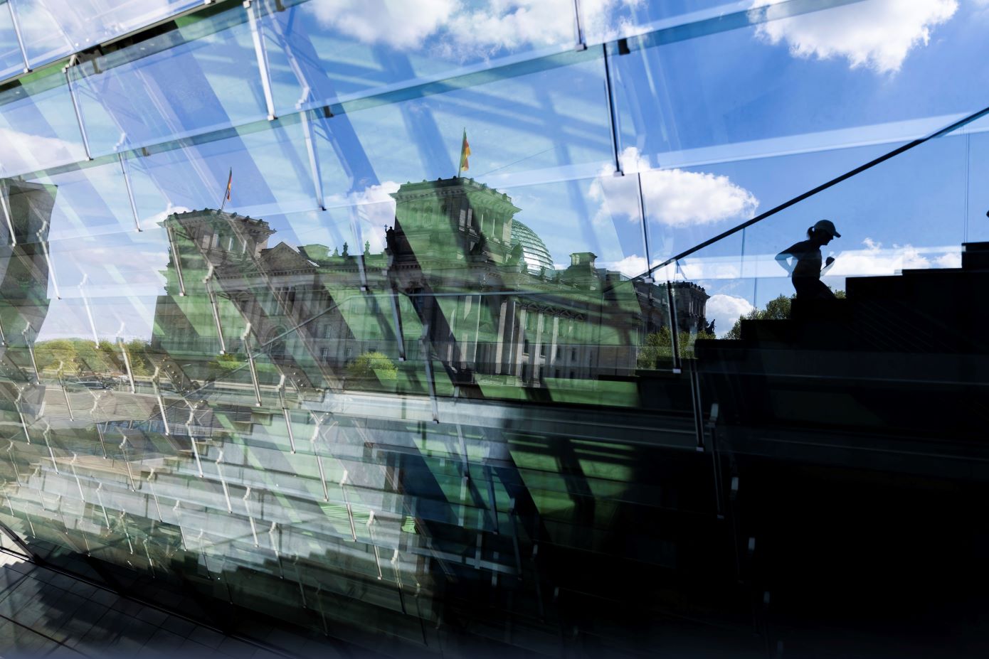 Γερμανία: Έλλειμμα 172 δισ. ευρώ στον προϋπολογισμό της περιόδου 2027-2029