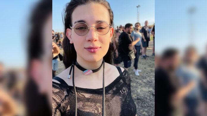 “Η πρώτη τρανς γυναίκα ηγέτης ελληνικού κόμματος”