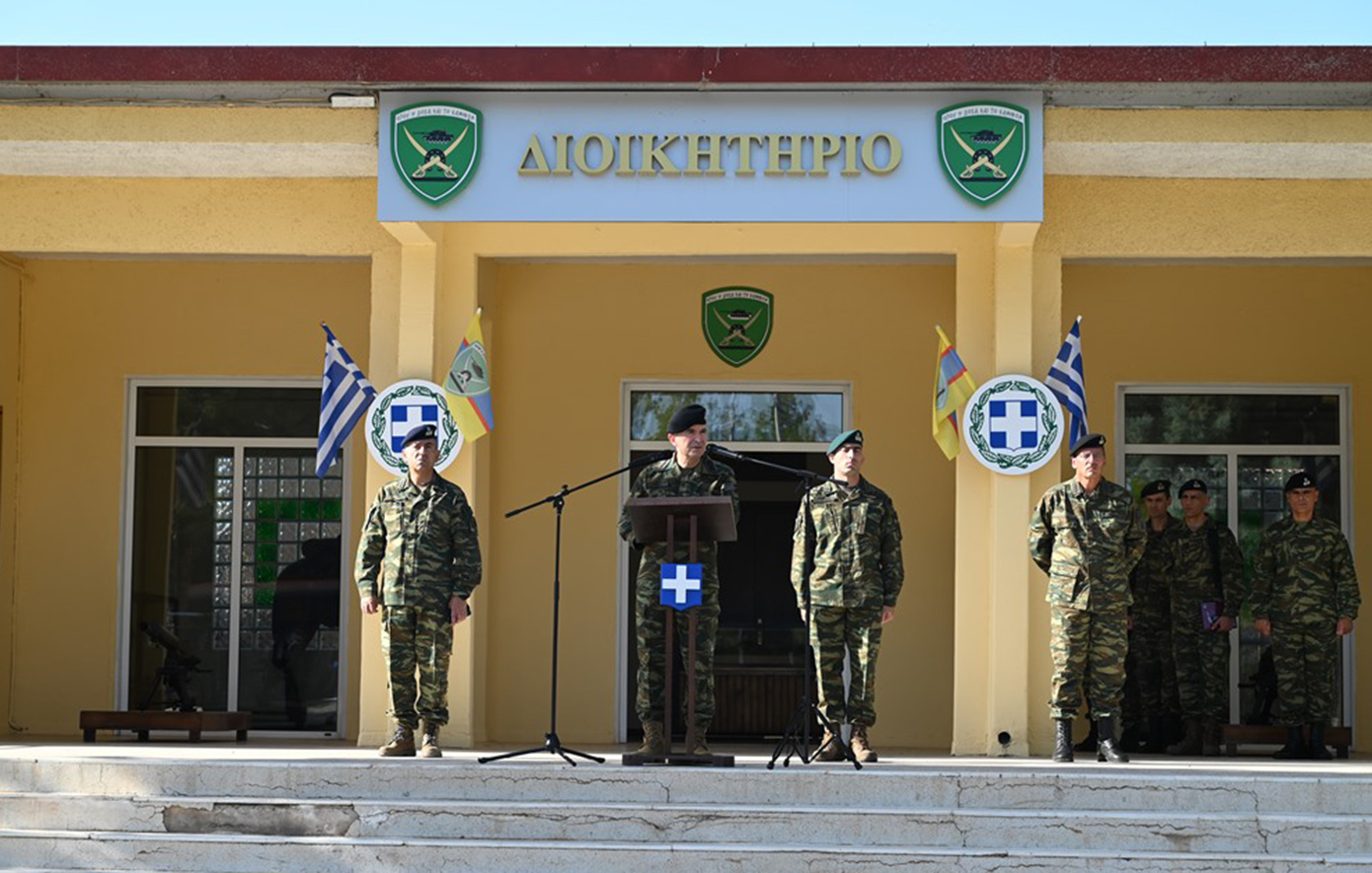 Περιοδεία αρχηγού ΓΕΣ σε μονάδες της ΑΣΔΥΣ: Ενημέρωση και συζητήσεις με επαγγελματίες οπλίτες