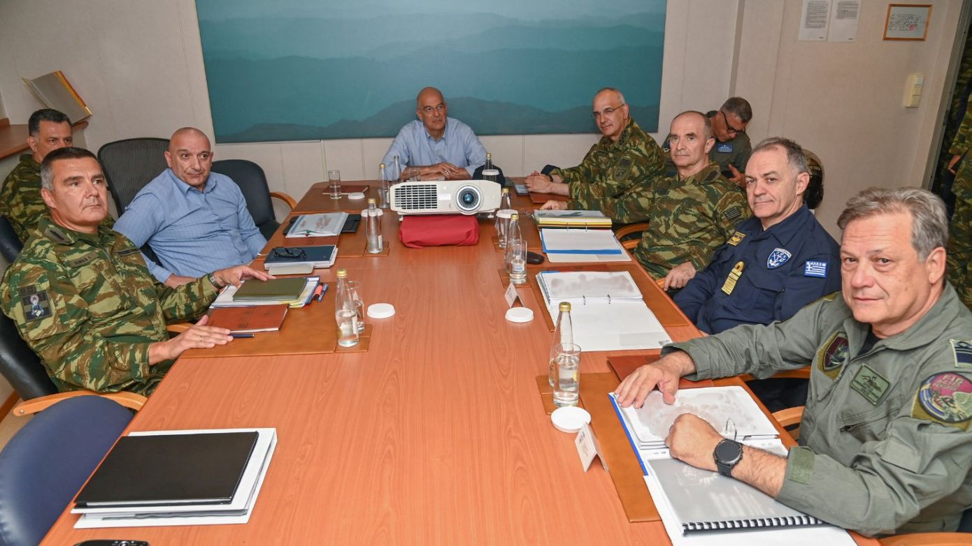 Στο «Περσέας» η κρίσιμη σύσκεψη Δένδια με τα επιτελεία – Στο επίκεντρο οι μεγάλες μεταρρυθμίσεις στις Ένοπλες Δυνάμεις