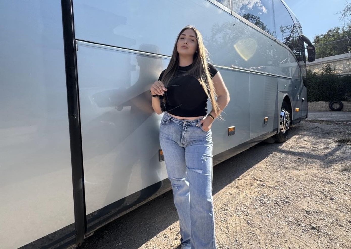 23χρονη οδηγός λεωφορείου συντρίβει τα στερεότυπα στο τιμόνι – «Πάντα ήθελα να κάνω κάτι διαφορετικό»