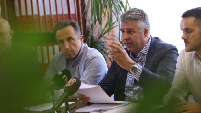 Δεν βλέπω κανέναν τίτλο στο μήνυμά σου. Παρακαλώ στείλε μου τον τίτλο που θέλεις να τροποποιήσω.