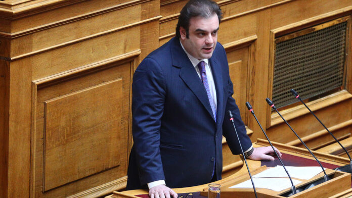 Πιερρακάκης: Καθοριστική η συμφωνία ΕΕ-ΗΠΑ, αναλύουμε διεξοδικά τις λεπτομέρειες – Αποφεύγεται εμπορική σύγκρουση