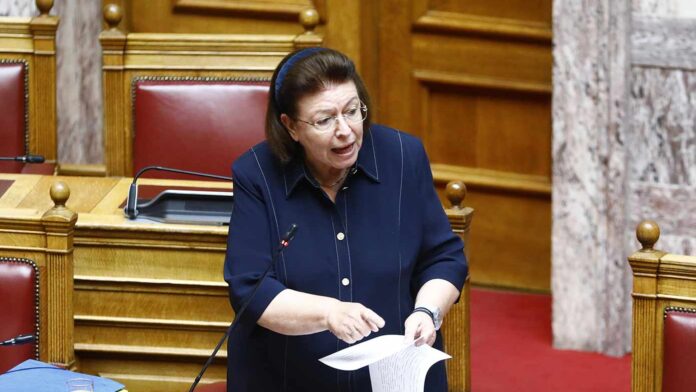 Λίνα Μενδώνη: Απόλυτη προστασία και ανάδειξη του μνημείου Παπούρα με ολοκληρωμένη προσέγγιση