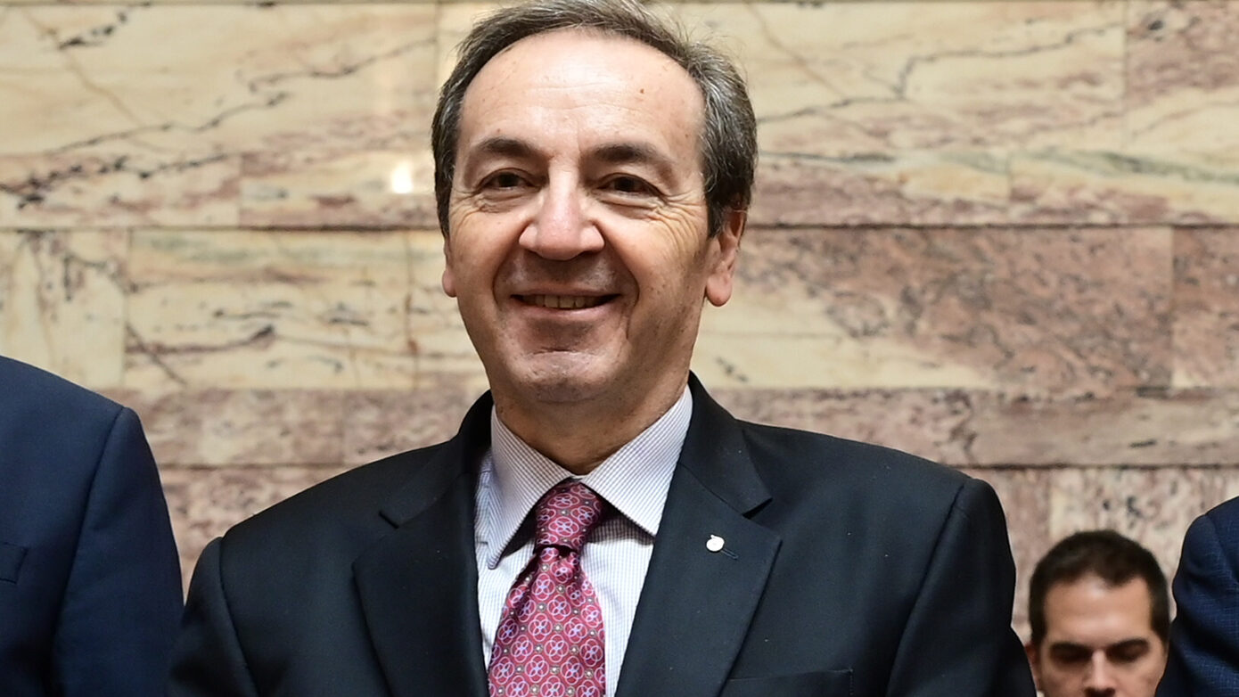 Μπούγας προς Κωνσταντοπούλου: Ποια τα συναισθήματά σας που κατηγορήσατε τον νεκρό μηχανοδηγό για μεταφορά παράνομου φορτίου;