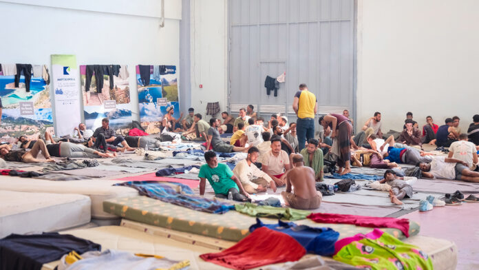 Βολουδάκη: Επικείμενη διαβούλευση νομοσχεδίου για αυστηρότερη μεταναστευτική πολιτική – Αναλυτικά τα νέα μέτρα