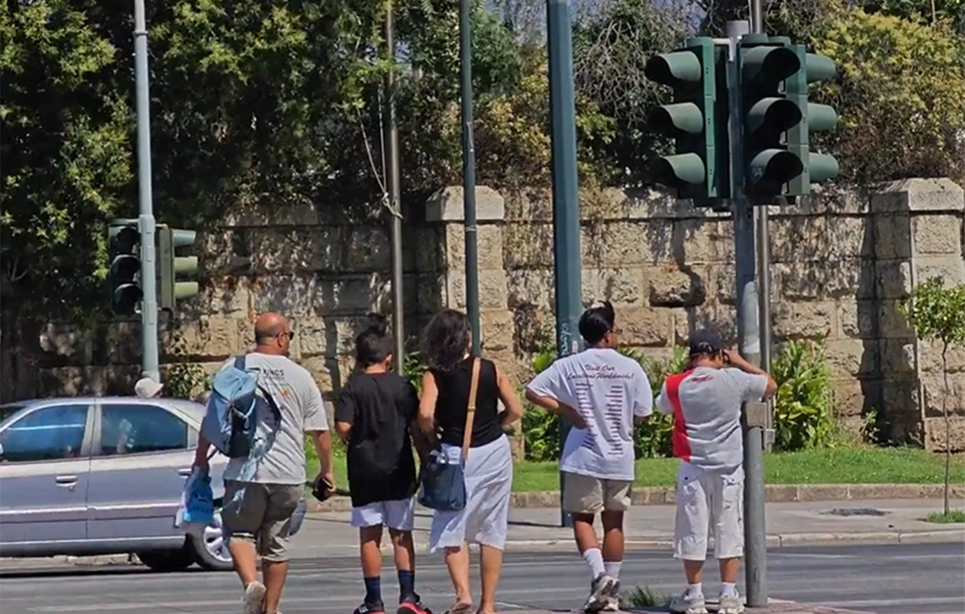 «Σύγχυση» σε Αμαλίας και Αρδηττού – Απενεργοποιημένα τα φανάρια